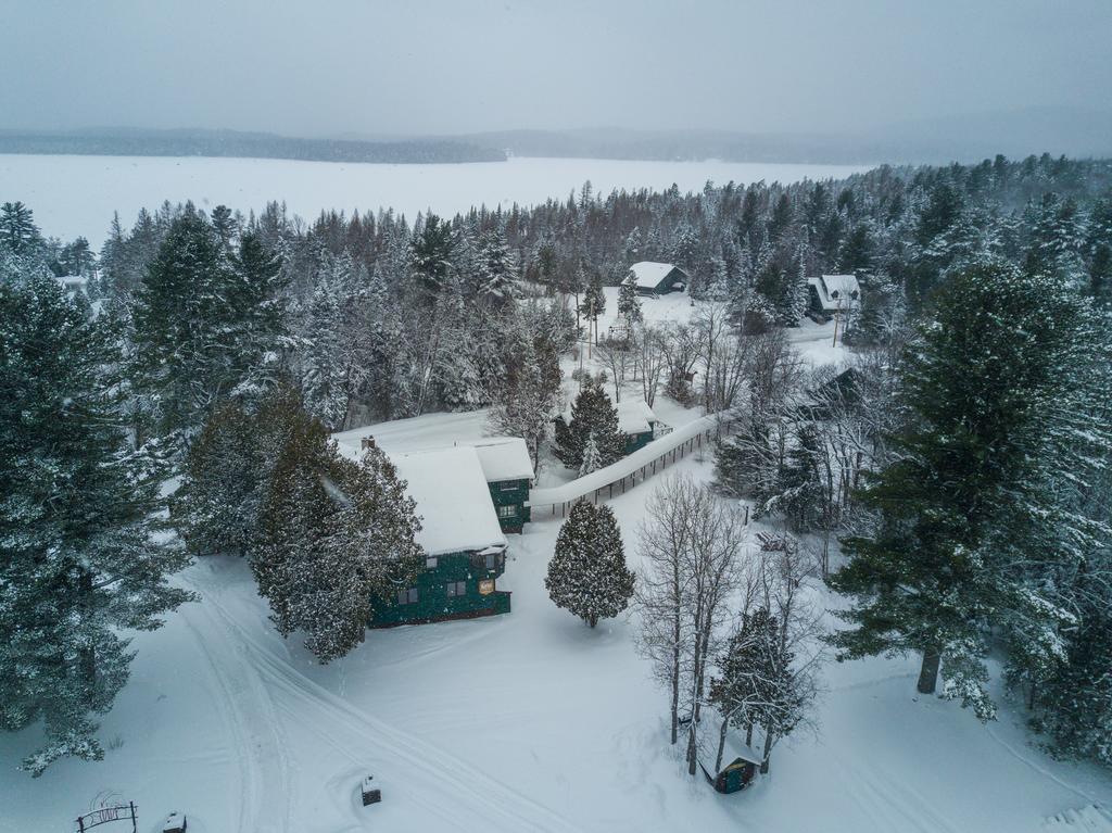 Lake Clear Lodge Eksteriør billede