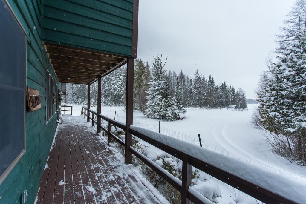 Lake Clear Lodge Eksteriør billede