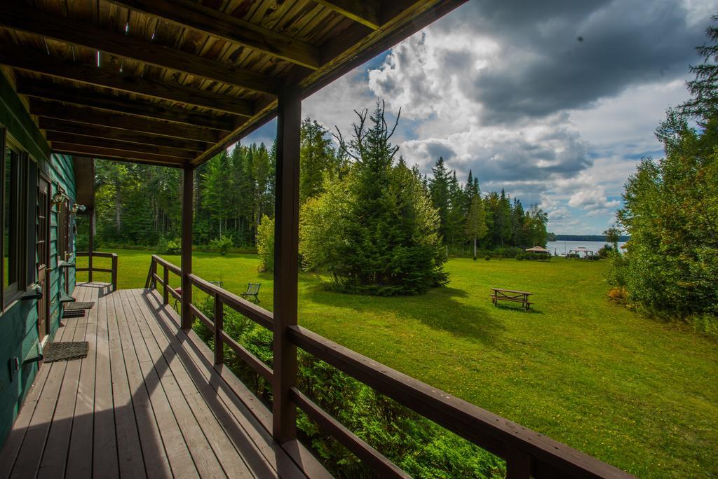 Lake Clear Lodge Eksteriør billede