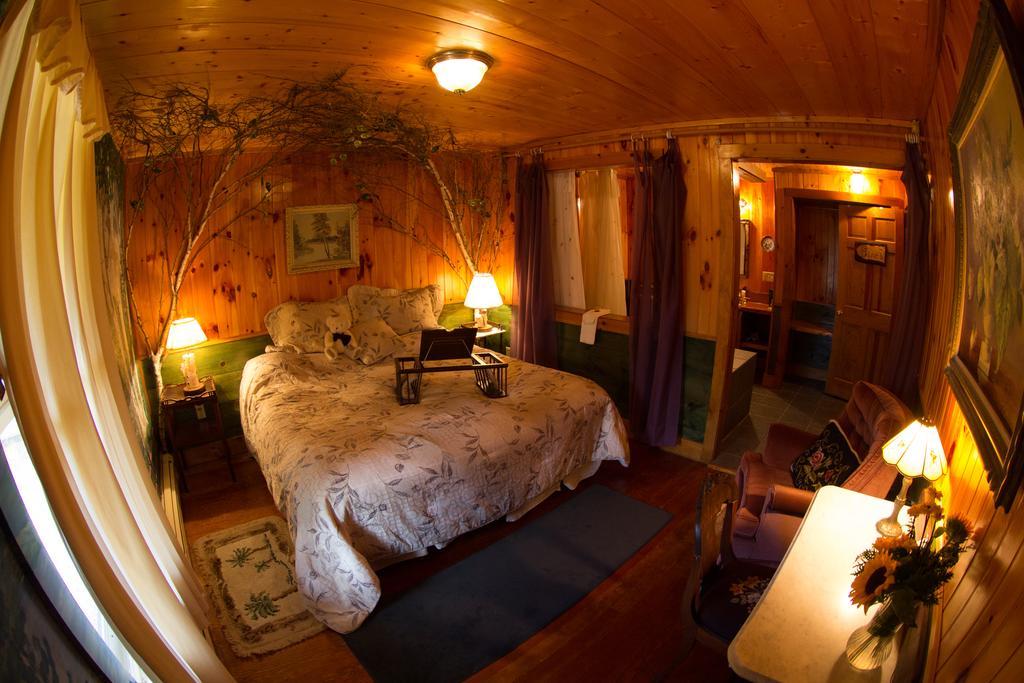 Lake Clear Lodge Eksteriør billede