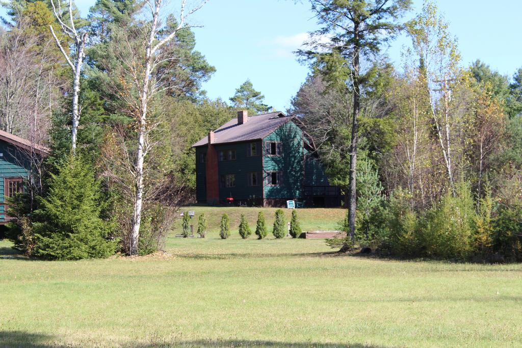 Lake Clear Lodge Eksteriør billede