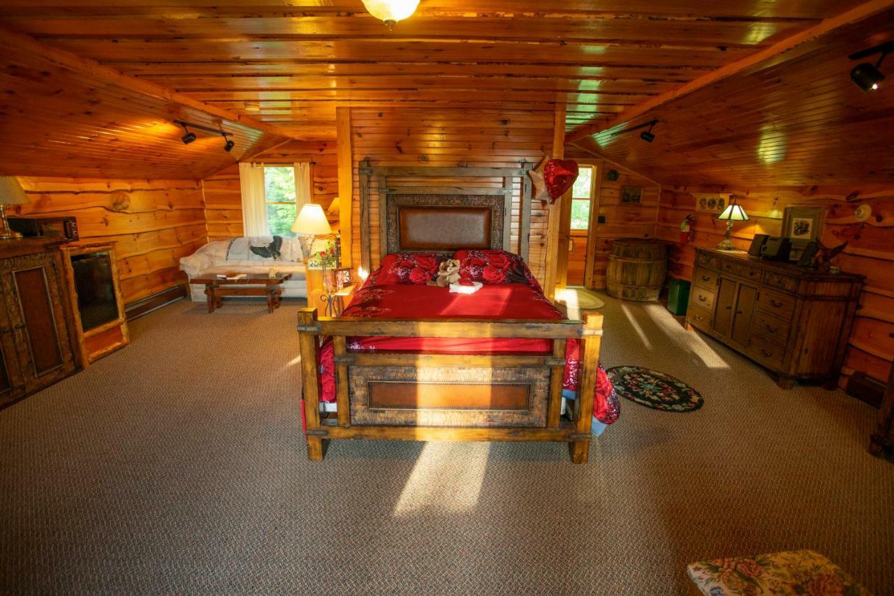 Lake Clear Lodge Eksteriør billede