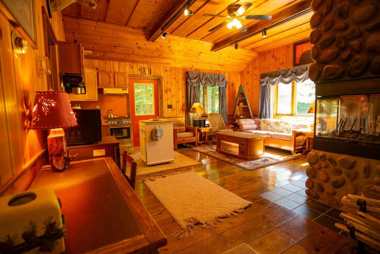 Lake Clear Lodge Eksteriør billede